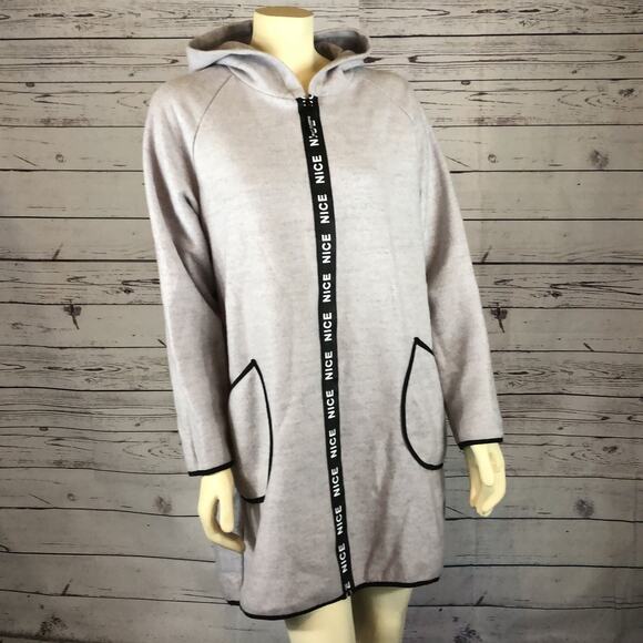 Millen charm Burgundy" free cut with a zipper with a hood gray size medium - Picture 3 of 12